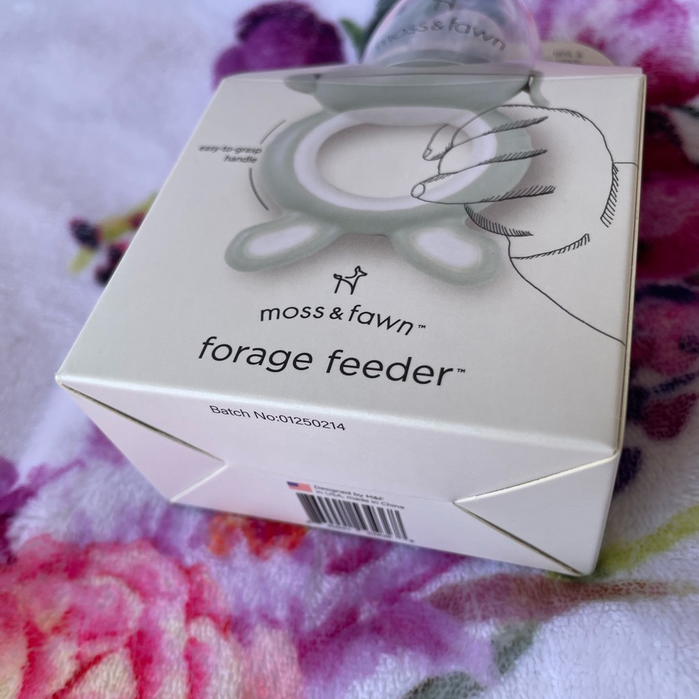 Moss & Fawn Forage Feeder in “fern” 4+ months - Picture 6 of 6